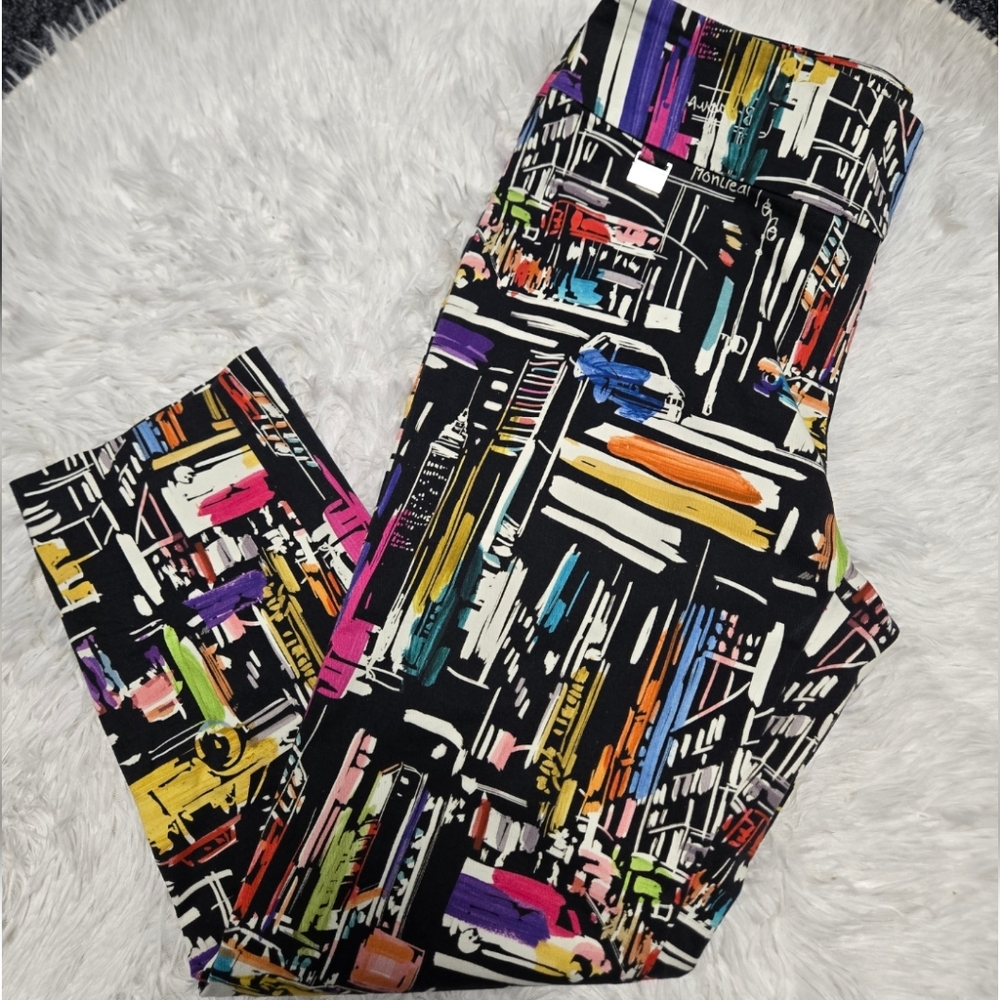 EUC Lisette L Montreal Colorful Graphic Car Print Capri Pants Size US 10